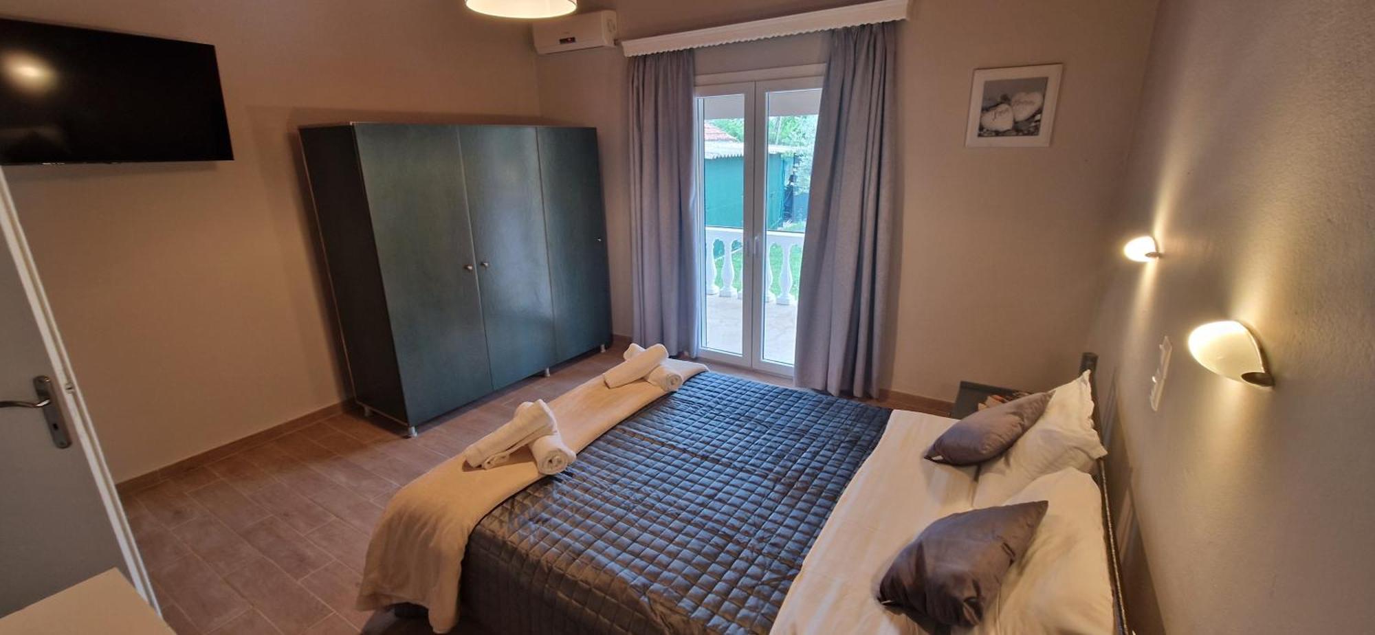Corfu Studio 4U Roda  Luaran gambar
